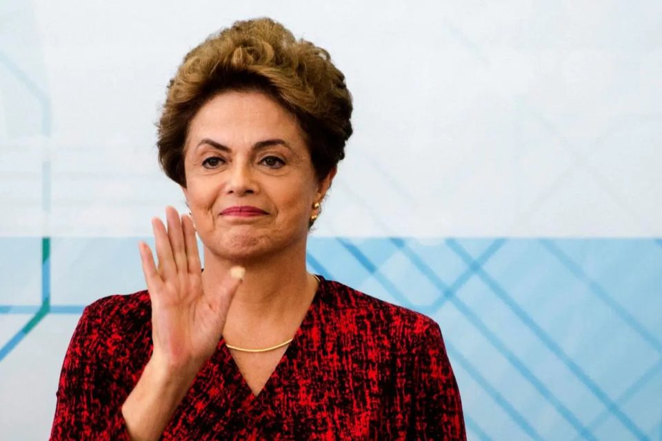 Site do governo trata impeachment de Dilma como golpe