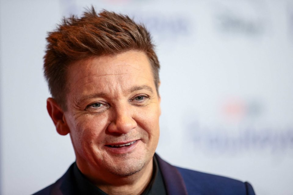 Após acidente, ator Jeremy Renner passa por cirurgia