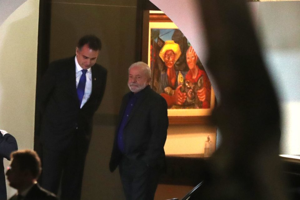 Lula janta com Pacheco e PT oficializa apoio à reeleição no Senado