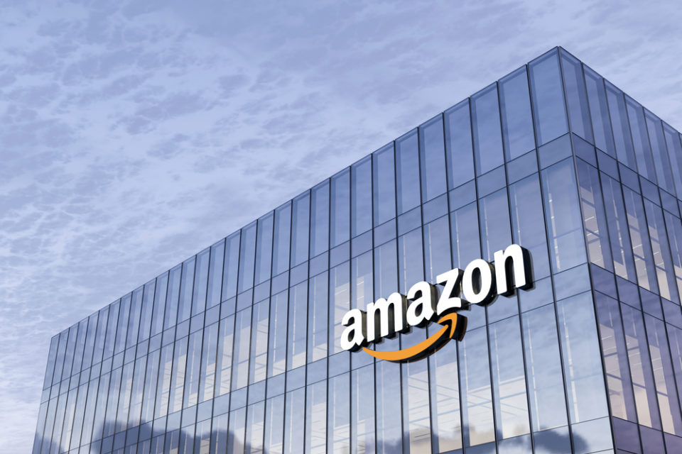 Amazon anuncia demissão de 18 mil funcionários