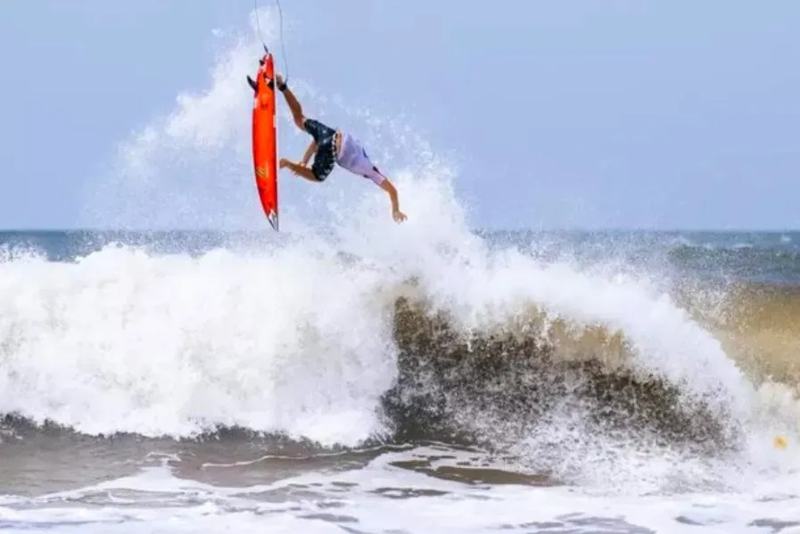 Brasi terá nove surfistas na 2ª fase em Sunset