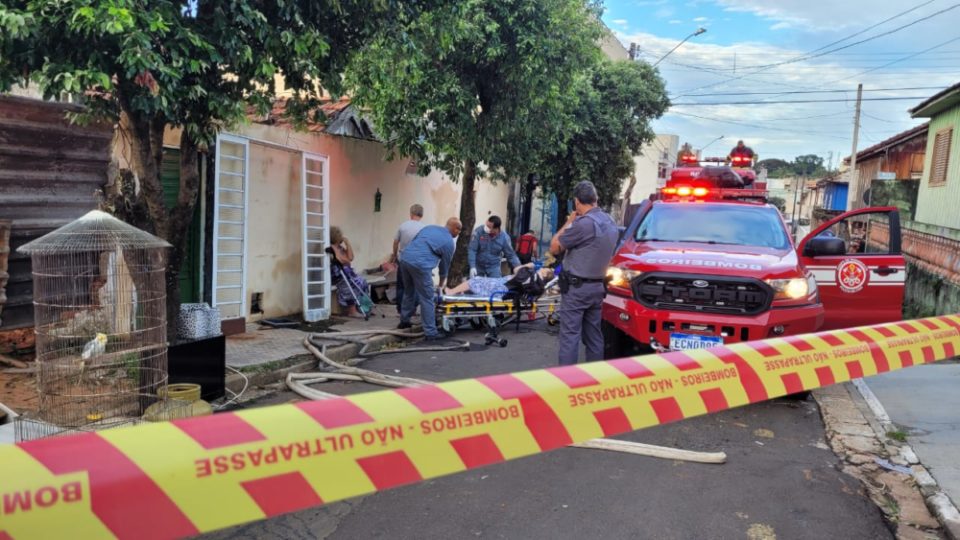 Idoso fica ferido em incêndio no bairro Boa Vista em Marília