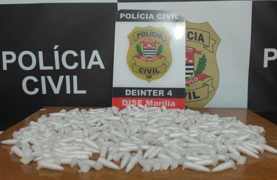 Dise prende dupla com 400 pinos com cocaína