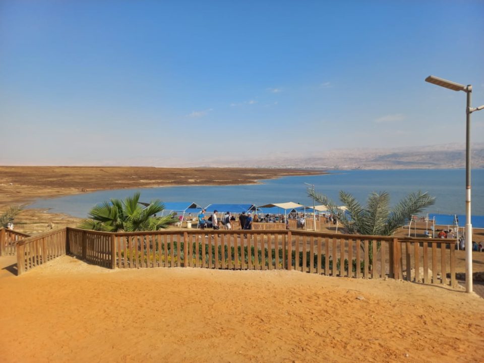 O presente do israelense desconhecido no Mar Morto