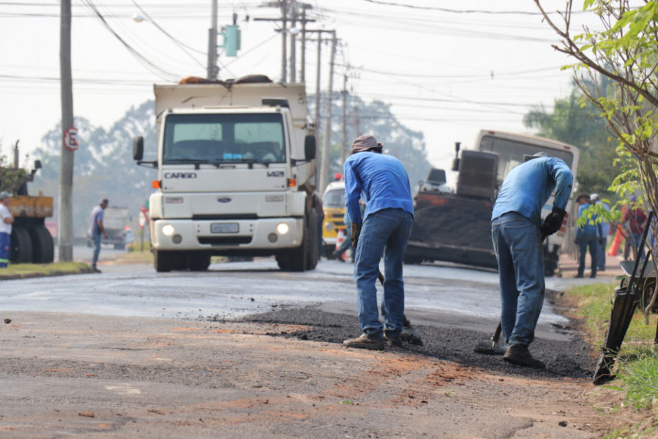 Prefeito determina mutirão em Marília