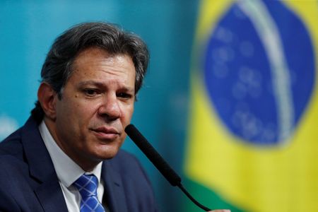 PT ataca propostas de Haddad, que pode sofrer novo revés