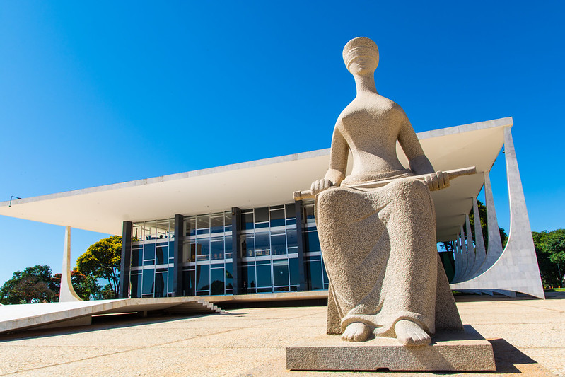 STF debate retirada de conteúdos ofensivos da internet