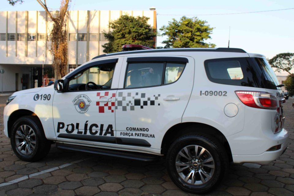 PM detém adolescente com drogas na zona Oeste