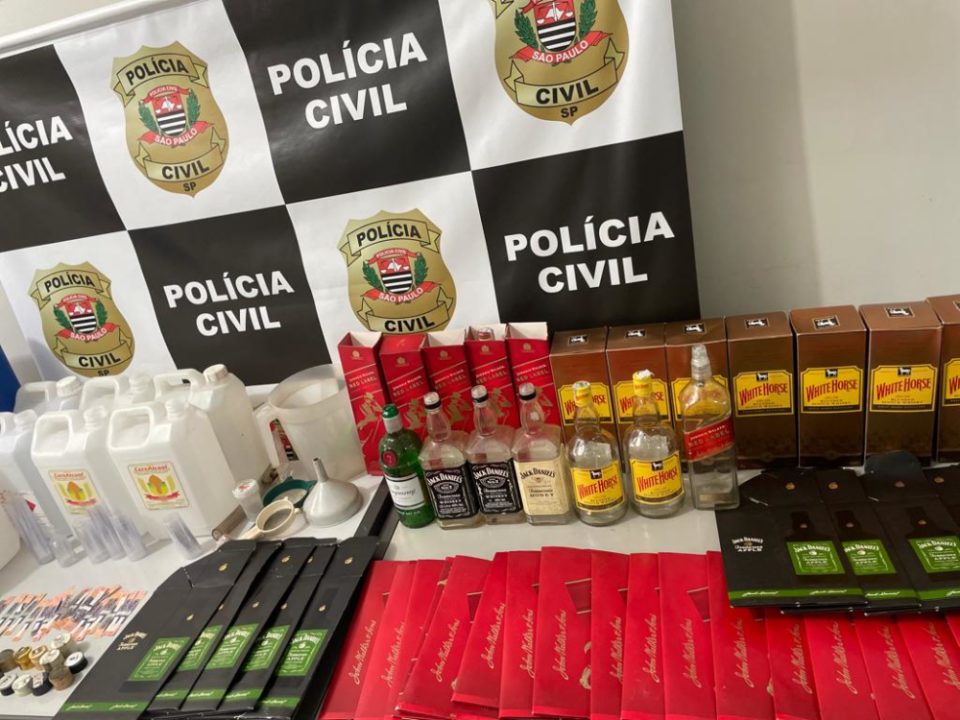 Jovem é preso por falsificar bebidas alcoólicas em Bauru