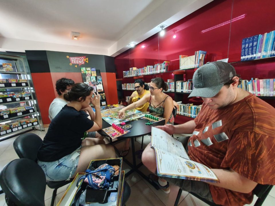 Biblioteca realiza a 34ª Janela Literária neste sábado