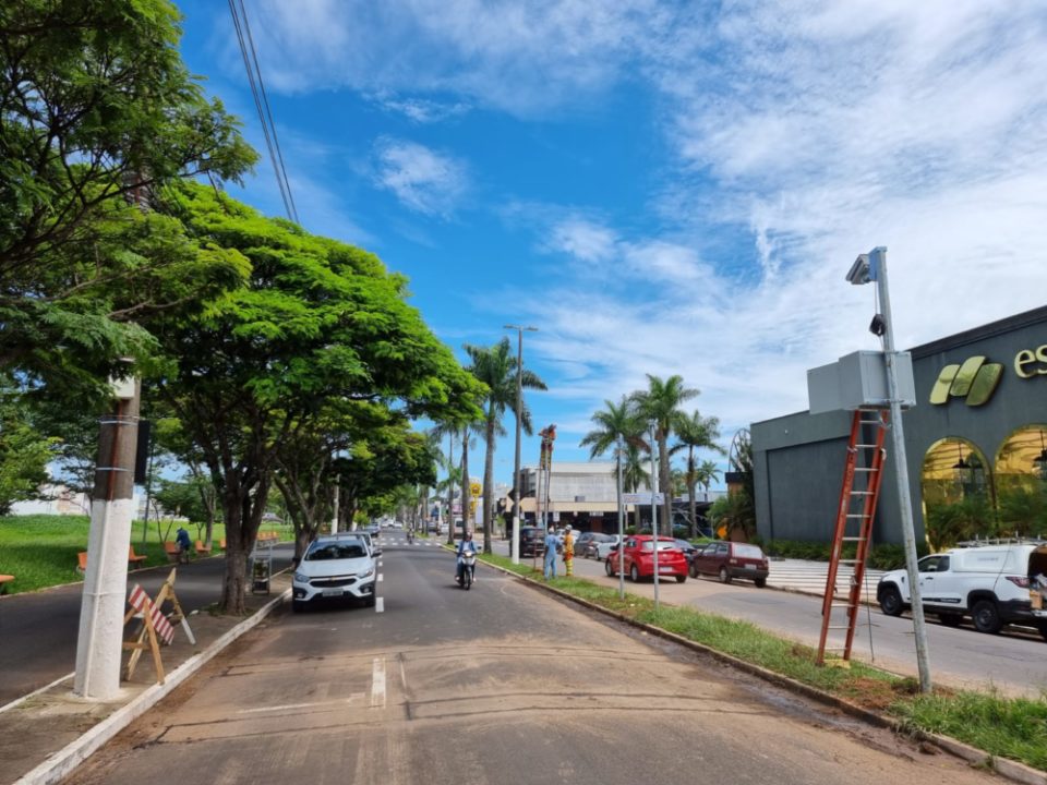 Novas estruturas de radares estão sendo instaladas em Marília