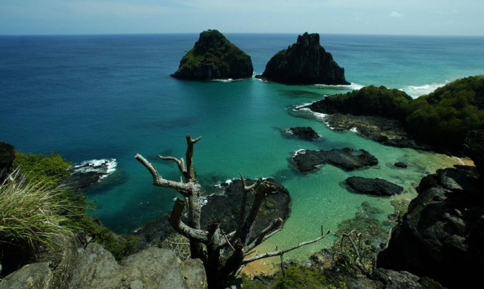 Pernambuco quer compartilhar Fernando de Noronha