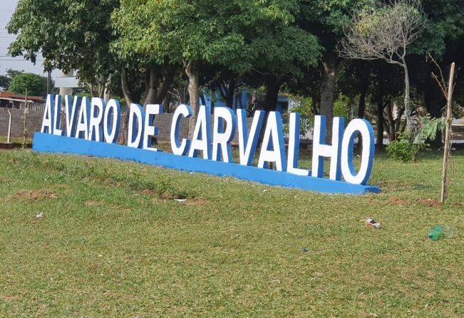Álvaro de Carvalho contrata empresa para uniforme
