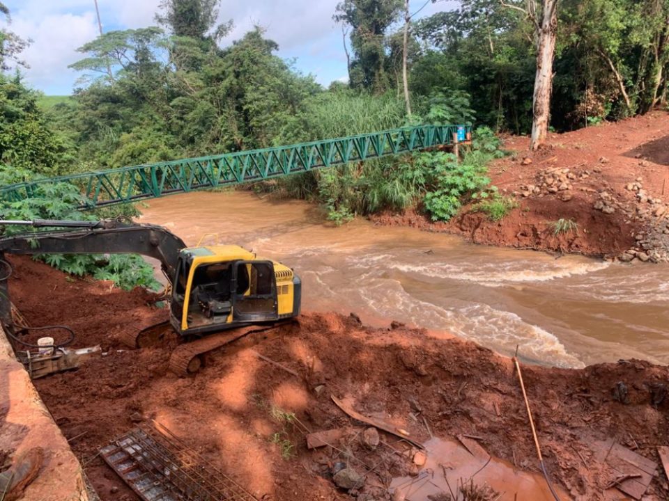 Obra de reconstrução de ponte é retomada em Paraguaçu