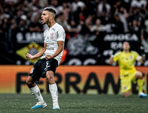 Com ‘marca da sofrência’, Corinthians avança na Copa do Brasil