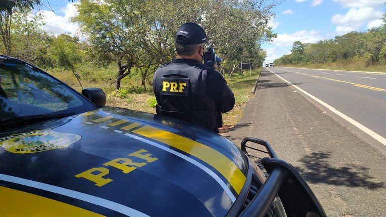 Mais de mil são autuados na Operação Tiradentes