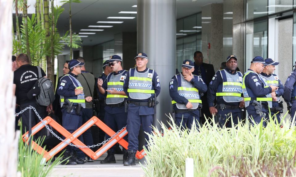 Bolsonaro depõe à PF por 3h sobre joias sauditas