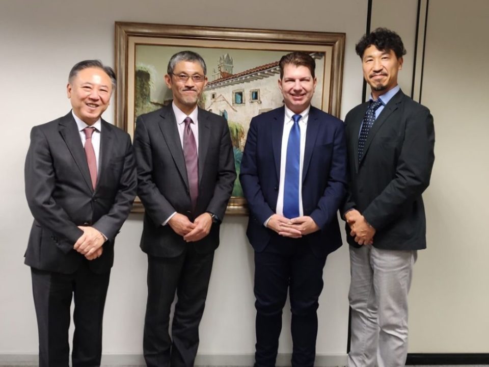 Prefeito de Quintana se reúne no Consulado do Japão para viabilizar vacina contra a dengue
