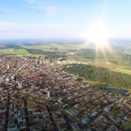 Garça lança Programa Nossa Cidade no Jardim Paineiras com vários serviços