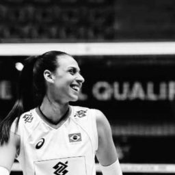 Ana Paula Borgo, ex-seleção brasileira de vôlei, morre aos 29 anos