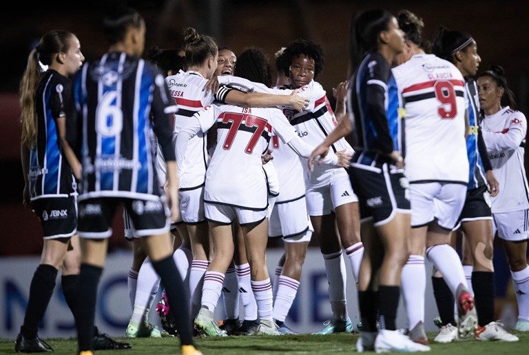 São Paulo goleia o São Bernardo no Paulistão Feminino