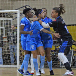 Futsal Feminino de Marília conquista título de pentacampeão da Copa Record