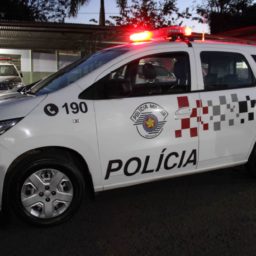 Homem é preso durante tentativa de furto de carro no Fragata