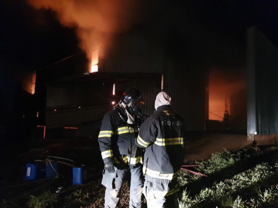 Incêndio destrói armazém em Tupã