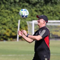 São Paulo finaliza preparação para enfrentar o Goiás