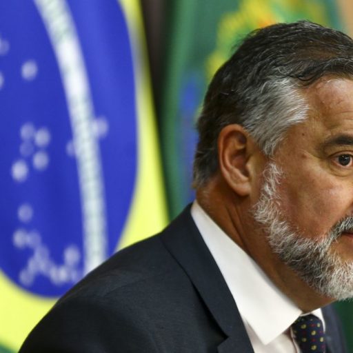 “Se Marco Civil foi suficiente, hoje não é mais”, diz Paulo Pimenta