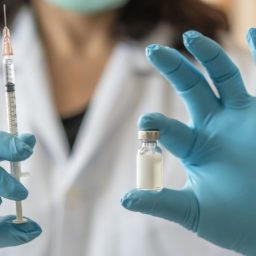 Vacina brasileira contra covid-19 tem bons resultados em testes