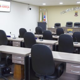 Garça faz audiência pública para discutir piso nacional do magistério