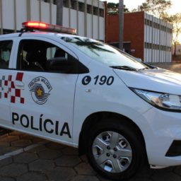 Dupla é presa ao desmontar máquina de polimento industrial e furtar fios