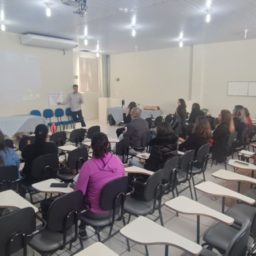 Marília promove capacitação para verificação da acuidade visual dos alunos