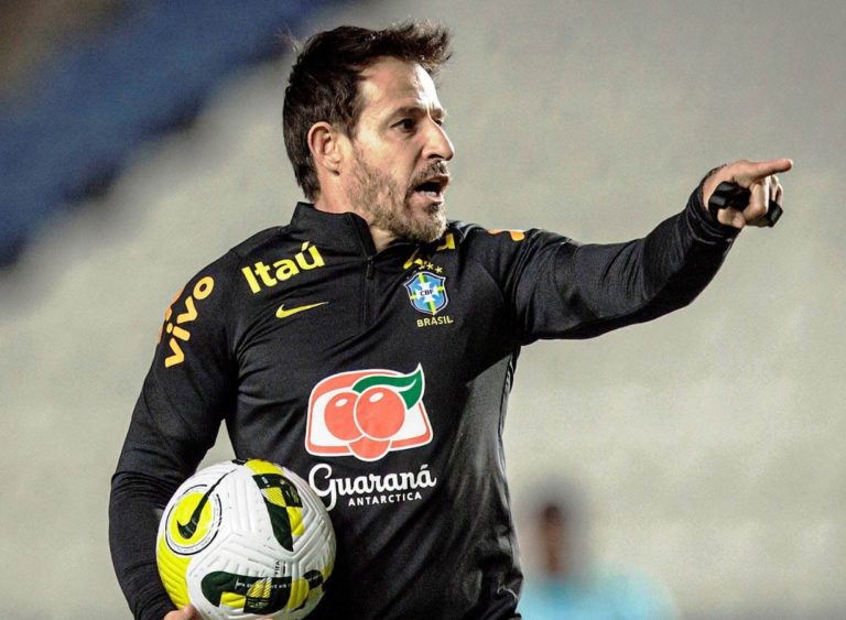 Seleção Brasileira dá vexame no Sub-20 e se frustra com Ancelotti na principal
