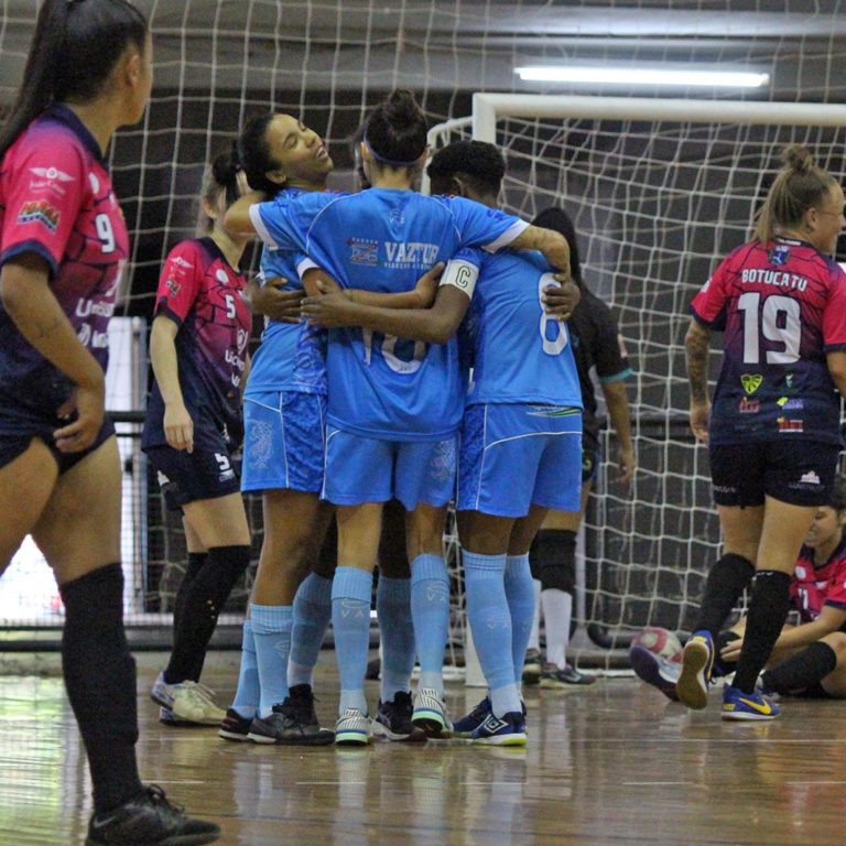 Futsal Feminino de Marília goleia Botucatu e avança para semifinal da Copa da Liga Paulista