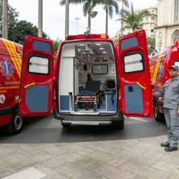 Corpo de Bombeiros de Marília recebe 4 novas viaturas de resgate