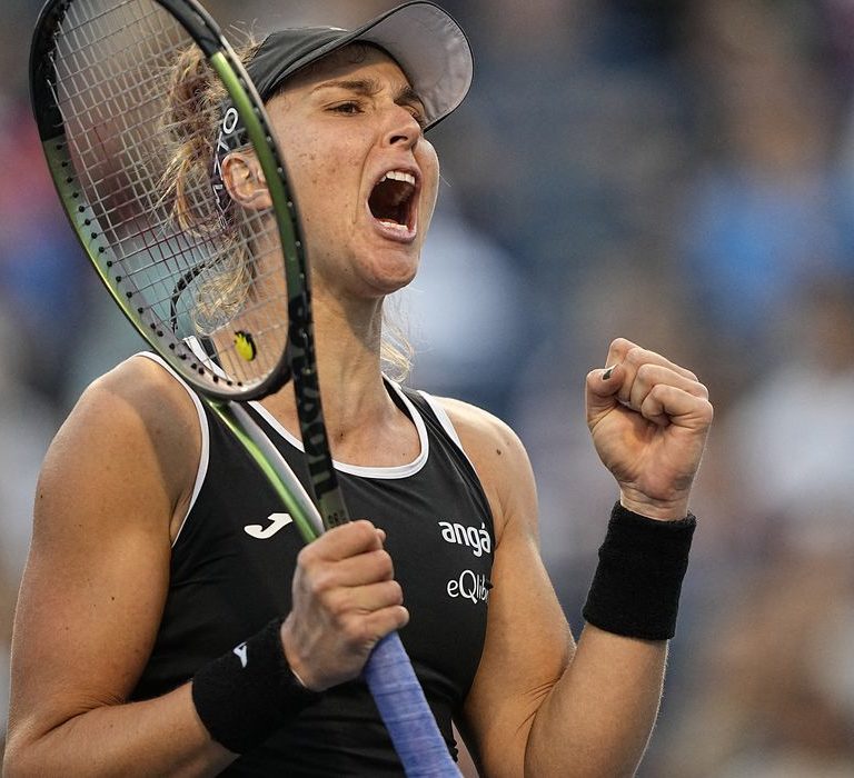 Bia Haddad vence e país volta às quartas de Roland Garros após 19 anos