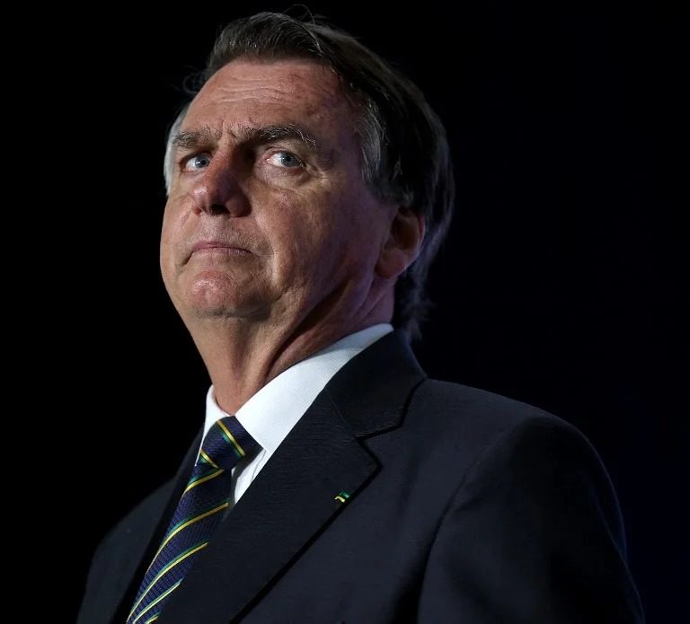 TSE inicia julgamento que pode levar à inelegibilidade de Bolsonaro