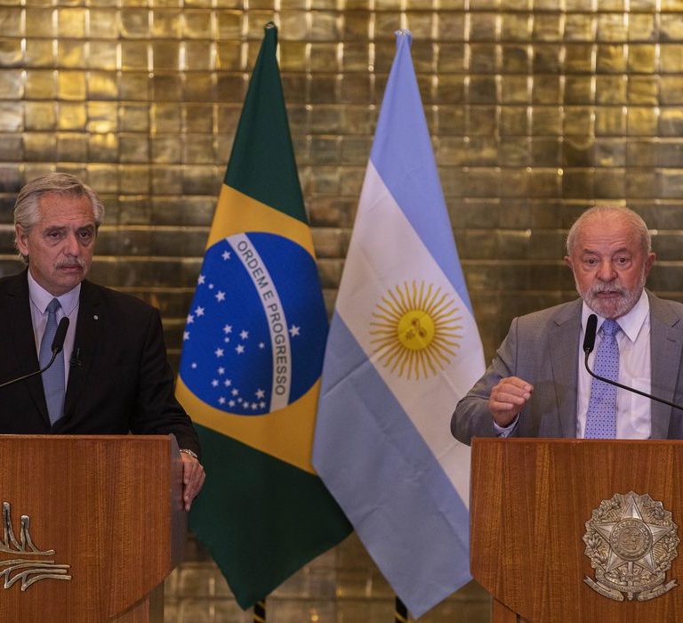 Lula recebe presidente da Argentina nesta segunda-feira