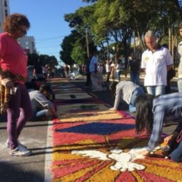 Fiéis de Marília se preparam para Corpus Christi com arrecadação de alimentos