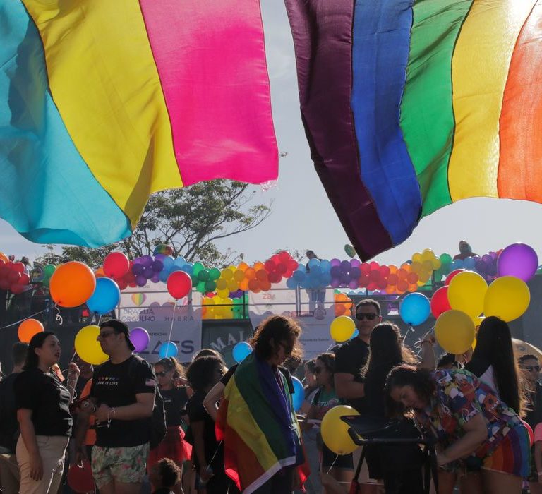 Governo reforça políticas e respeito às pessoas LGBTQIA+