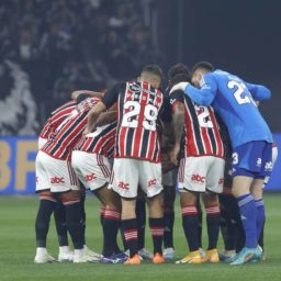 São Paulo joga por Brasileirão e Sul-Americana antes da volta contra o Corinthians