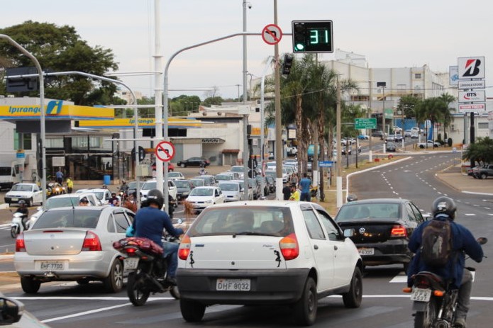 Emplacamento de veículos de passeio registra crescimento de 25% em Marília