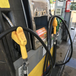 Marília registra alta nos combustíveis e gasolina chega a R$ 5,69