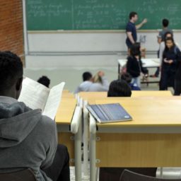 MEC abre 6 mil vagas no ensino superior para estudantes estrangeiros