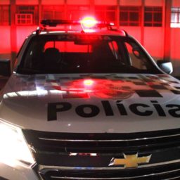 Homem agride esposa, ameaça policiais com faca e acaba preso na zona Norte