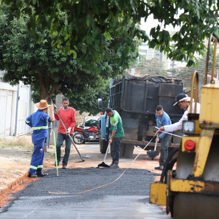 Codemar realiza operações tapa-buracos para conservação das ruas e avenidas de Marília