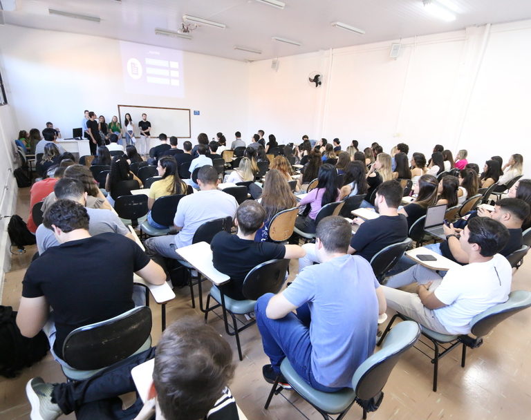 1ª Jornada Científica da Medicina evidencia pesquisas de acadêmicos da Unimar