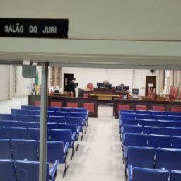 Júri é cancelado após mais de oito horas de seu início por falta de exame